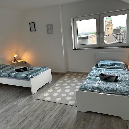 A&V Apartments Schoene Dachgeschoss Wohnung Apt Sterne Gelsenkirchen Exteriör bild
