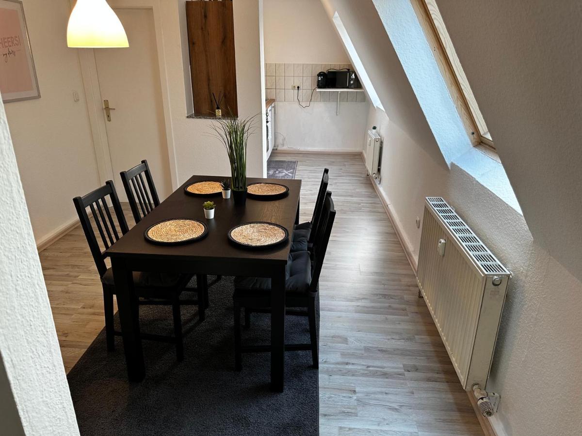A&V Apartments Schoene Dachgeschoss Wohnung Apt Sterne Gelsenkirchen Exteriör bild
